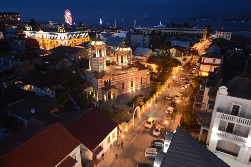 Piazza Four Colours Hotel Batumi Ngoại thất bức ảnh